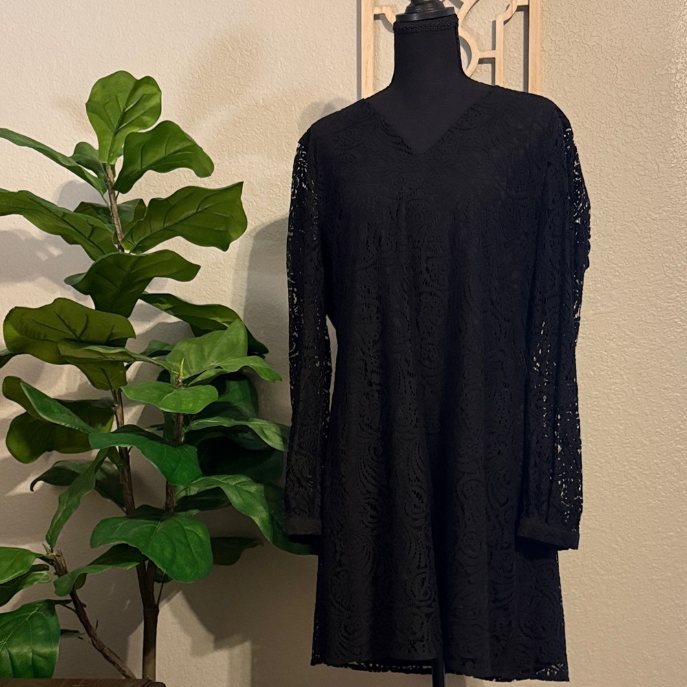 Elegant Black Lace Dress